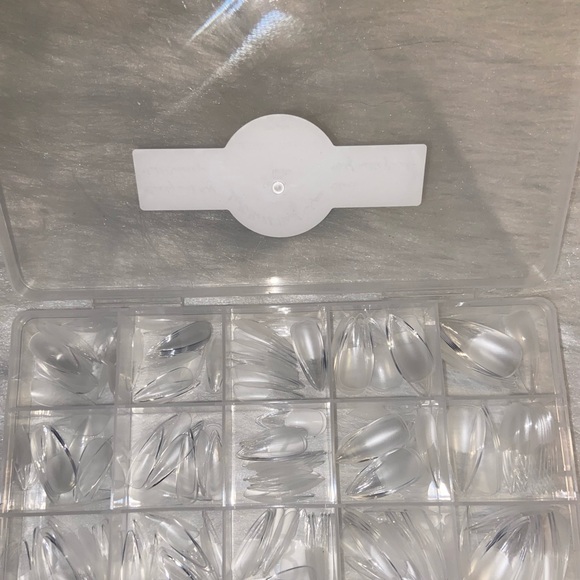 Lot of 5 boxes Full Coverage Nail Tips - Picture 9 of 9